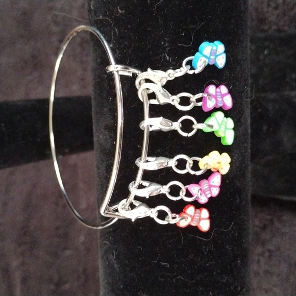 Silver butterfly charm bracelet - Picture 3 of 3